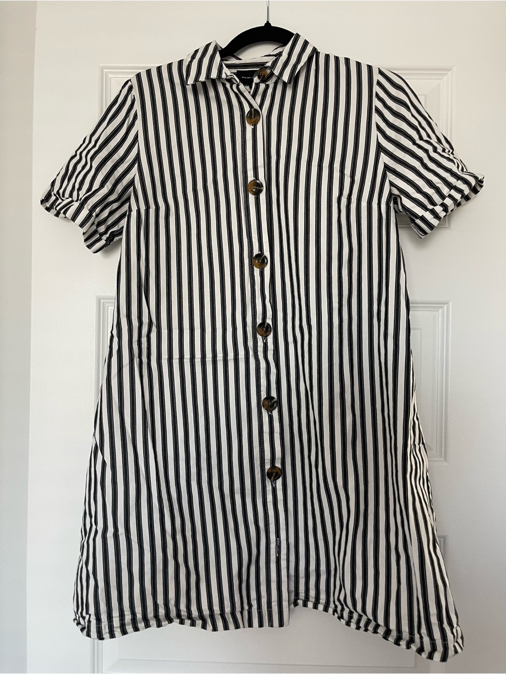 Who What Wear Black & White Vertical Stripe Button-Front Dress
